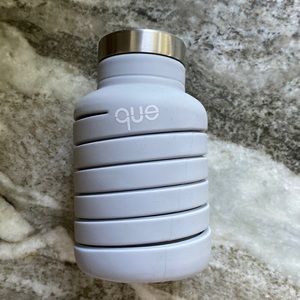 Collapsable silicone water bottle.